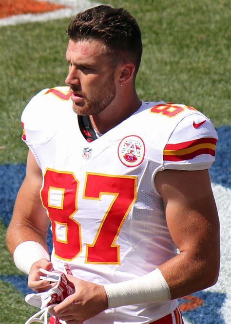 travis kelce stats by year